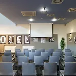 Automobil Hotell 3*
