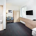 Automobil Hotell