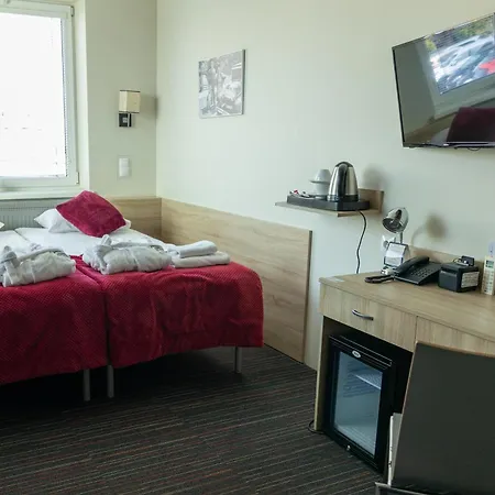 Hotel Automobil 3*