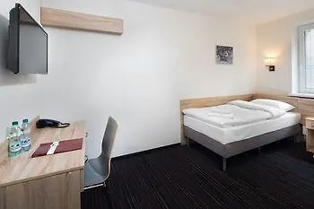 Automobil Hotell