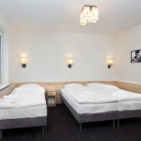 Automobil Hotel