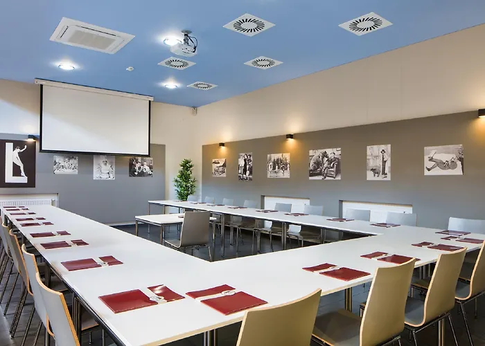 Automobil Hotel Cracovia