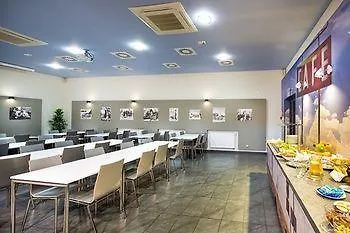 奥托摩比尔酒店 克拉科夫