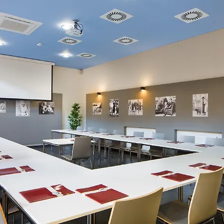 Automobil Hotel Krakau