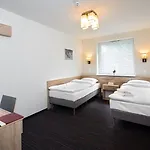 Automobil Hotel 3*
