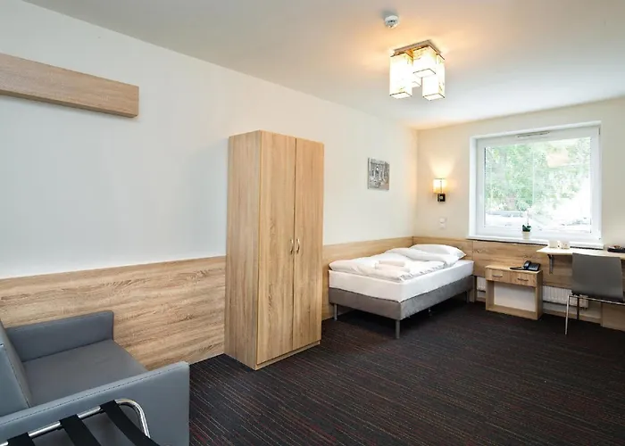 Automobil Отель 3*